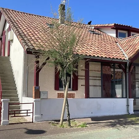 T4 Confortable 6 Pers Avec Wifi, Terrasse Et Jardin A 200m De La - - Fr-1-379-158